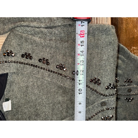 J Crew Embellished Button Front Cardigan Sweater Olive Green Size Small - Picture 5 of 5